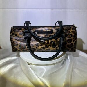 Primeware wine purse. Designer insulated animal print wine tote.